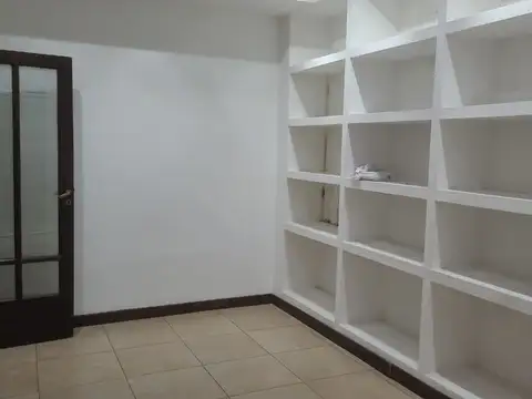 Depto Tipo Casa en Alquiler de 5 ambientes