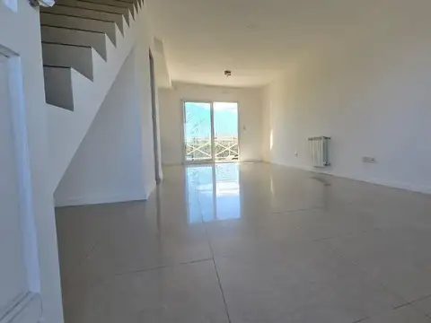 Dúplex en alquiler en Alto del Molino, La Lonja, Pilar, GBA Norte -