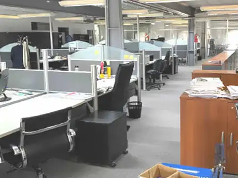 Oficina Monoambiente con 4 baños