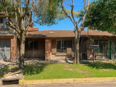 VENTA CASA 5 AMBIENTES DON TORCUATO BARRIO COLCAS