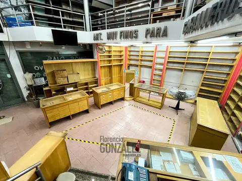 EMILIO CASTRO, AVDA. 7000