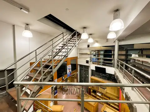 EMILIO CASTRO, AVDA. 7000