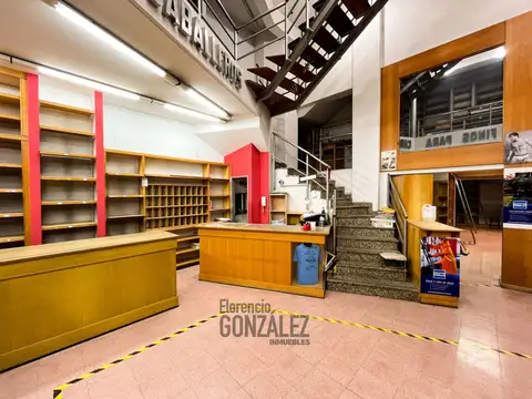 EMILIO CASTRO, AVDA. 7000