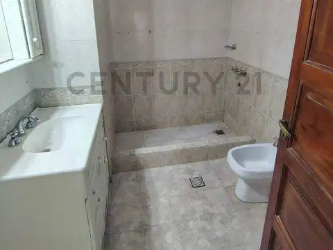 Frugone 4500, Piso 0