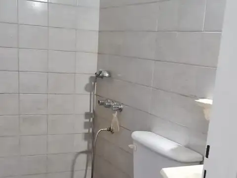 Depto Tipo Casa 2 ambientes con 1 baño