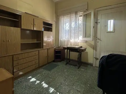 Casa 7 ambientes con 4 baños