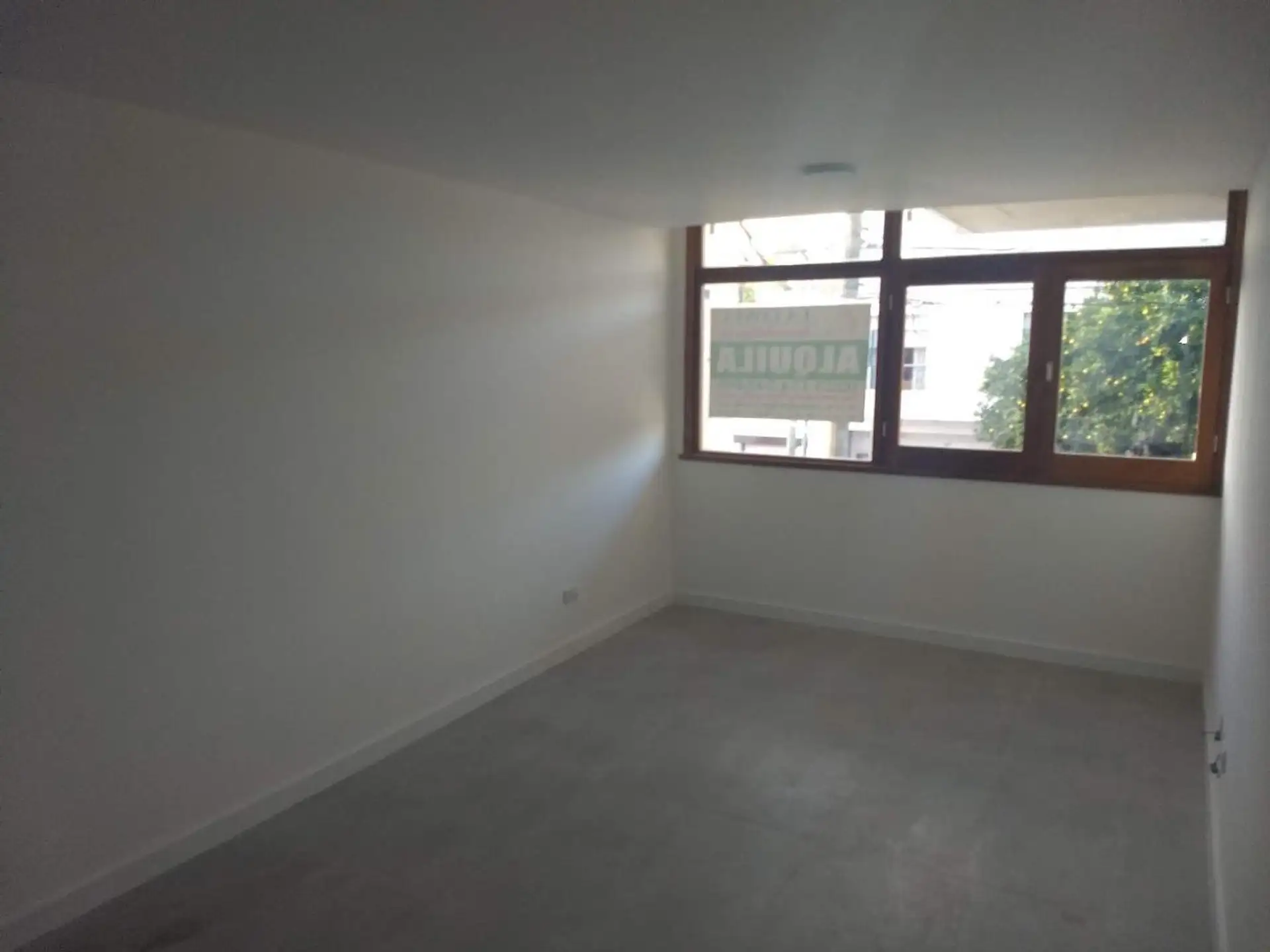 Depto 1 amb, 30m² con cochera — Pompeya