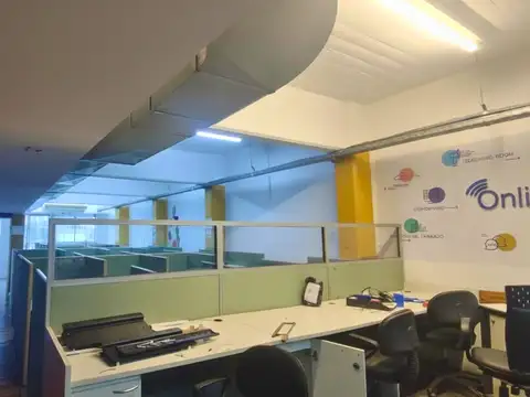 Oficina en Venta con 1 cochera