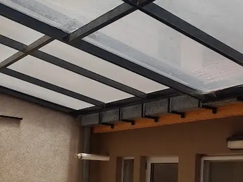 Depto Tipo Casa en Alquiler de 3 dormitorios