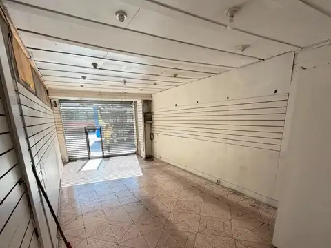 Avenida Rivadavia 8300