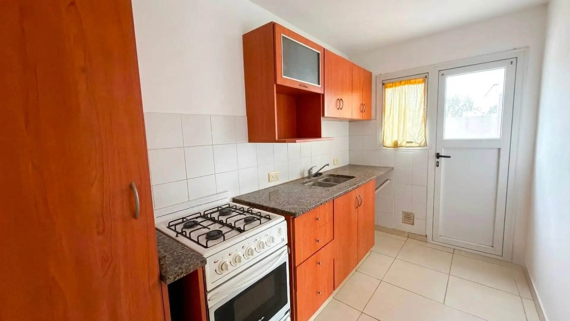 VENTA PH 3 AMBIENTES CON COCHERA