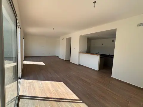 Departamento 5 ambientes con 2 baños