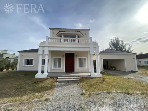 Venta de Casa 5 ambientes en Campos de Roca I - Brandsen