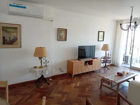 Departamento en Alquiler en Zona Centro, $ 1.600.000