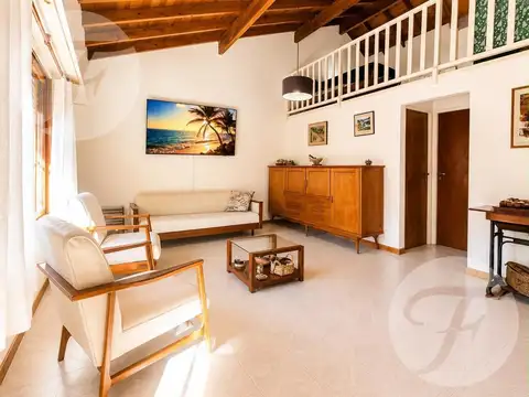 Depto Tipo Casa 4 ambientes con 1 baño