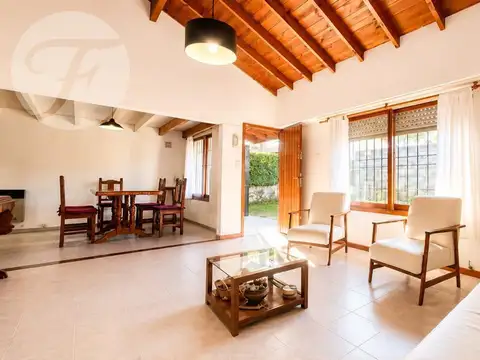 Depto Tipo Casa en Venta con 3 cocheras