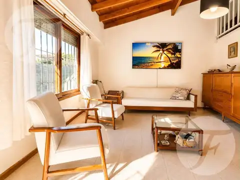 Depto Tipo Casa 4 ambientes con 1 baño
