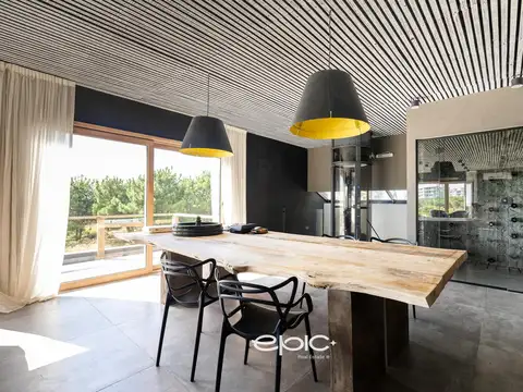 Casa 6 ambientes con 6 baños