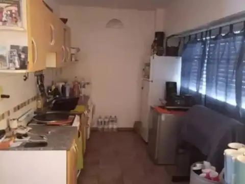 Departamento tipo casa en venta en Villa Lugano