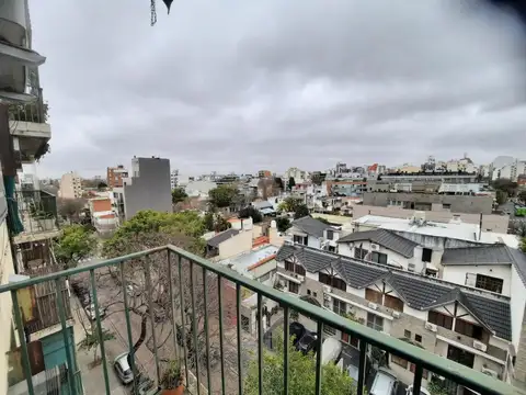 Departamento 3 ambientes con cocina y balcón! OPORTUNIDAD