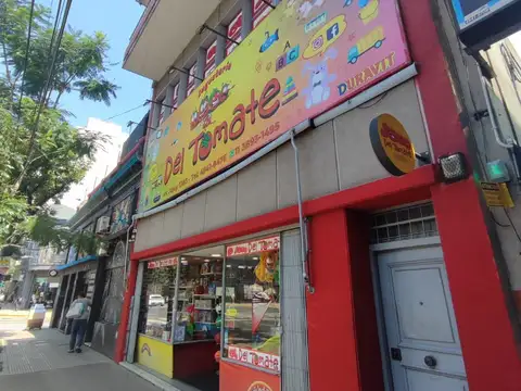 Excelente Local Comercial, Zona Mayorista, de 801 m² en Alquiler en Av Jujuy Al 1300