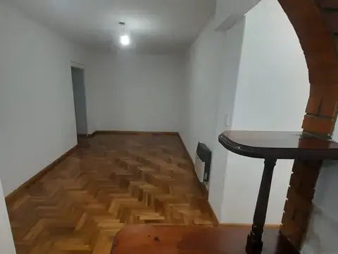 Campana 2700, Piso 1