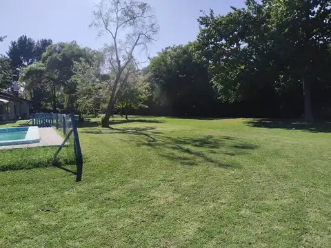 Casa quinta, pileta venta Ignacio Correas 1.704 m2