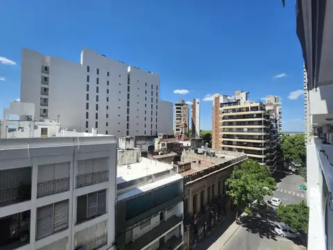 Departamento Piso exclusivo de 3 dormitorios y cochera