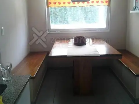 Casa en Venta con 5 cocheras