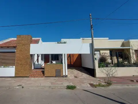 Casa en Venta en Arrecifes, USD 130.000