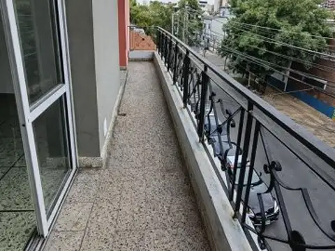 Departamento en Alquiler en Sarandi, $ 599.000