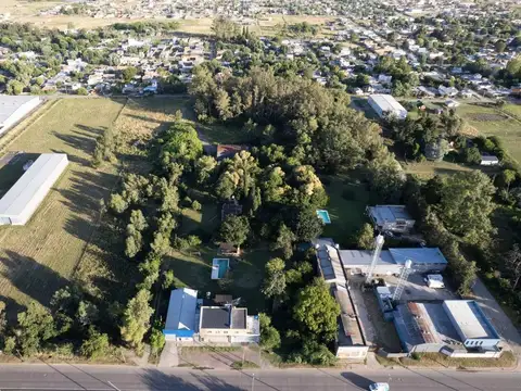 LOCAL EN VENTA - AVENIDA 520  - LA PLATA