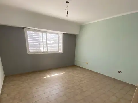 Depto Tipo Casa 4 ambientes con 1 baño