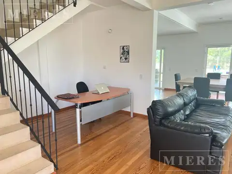 Casa 7 ambientes con 3 baños