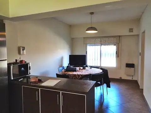 Casa en Venta en Villa Adelina, USD 255.000
