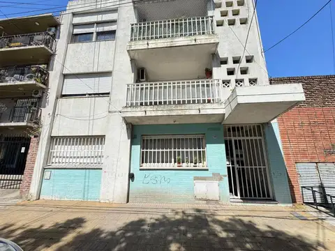 Saavedra al 2400