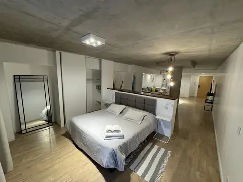 Av. Libertador al 5800 (Echeverría y Sucre)