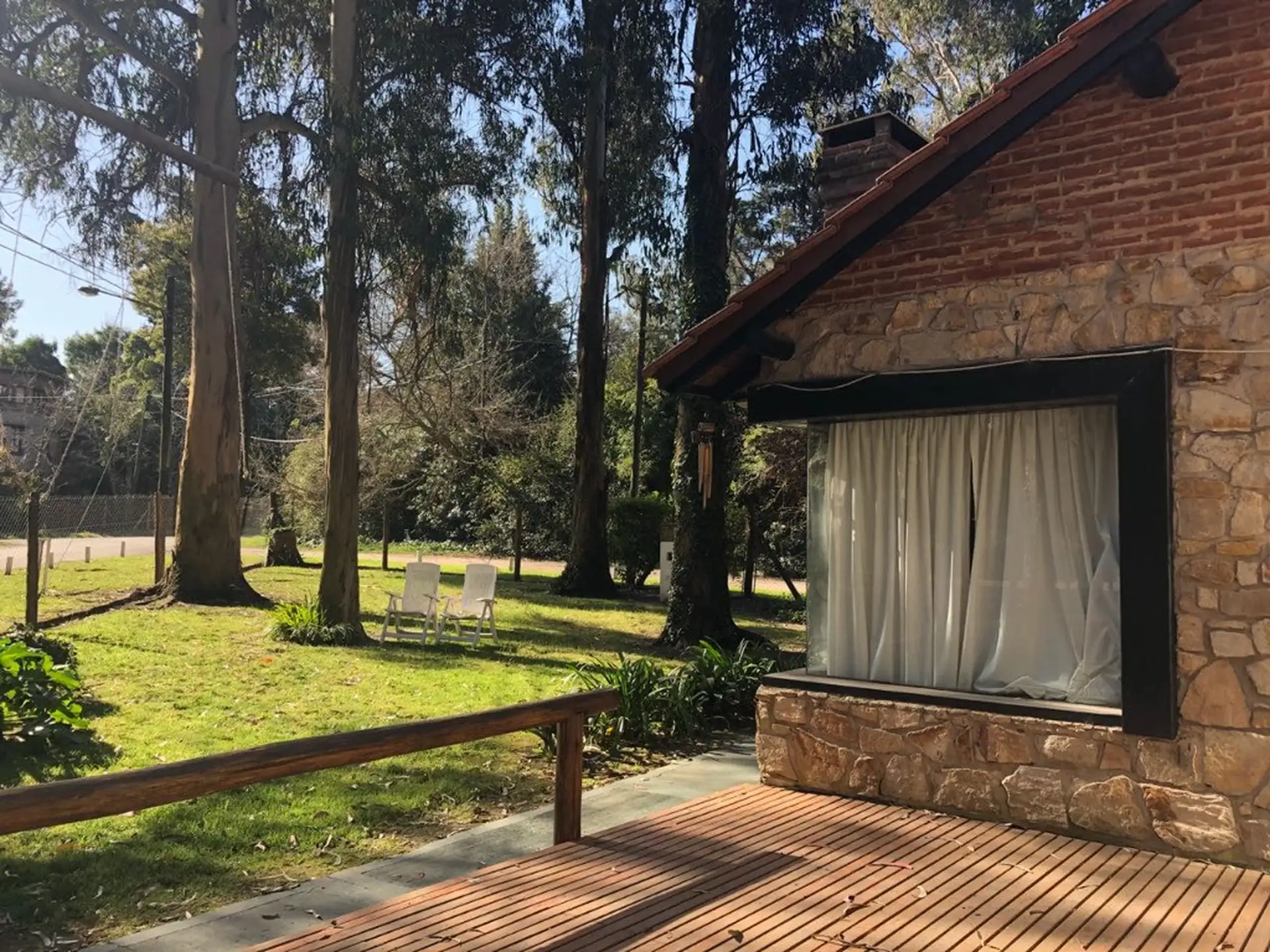 VENTA HERMOSA CASA 4 AMBIENTES EN BOSQUE PERALTA RAMOS