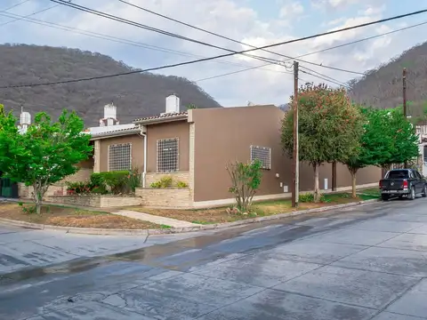 Tres Cerritos. Avenida del Golf 400