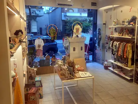 Local en Venta en Parque Rivadavia, USD 115.000