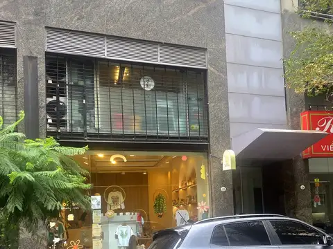 EXCELENTE LOCAL a mts  PQUE RIVADAVIA, 60 m2 de GRAN CALIDAD,  EQUIPADO CON 2 A.A. SPLIT CON BUENA RENTA MENSUAL. ¡!VEALO ¡!