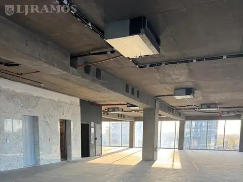 Oficina en Alquiler al Este