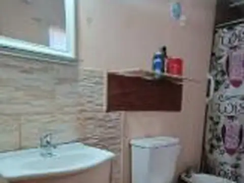 Casa en venta - 6 Dormitorios 4 Baños - Cordoba