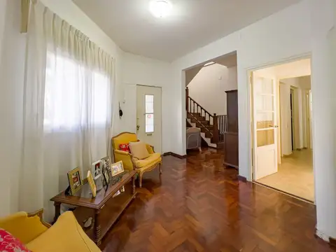 Casa en Venta en Luis Agote, USD 200.000