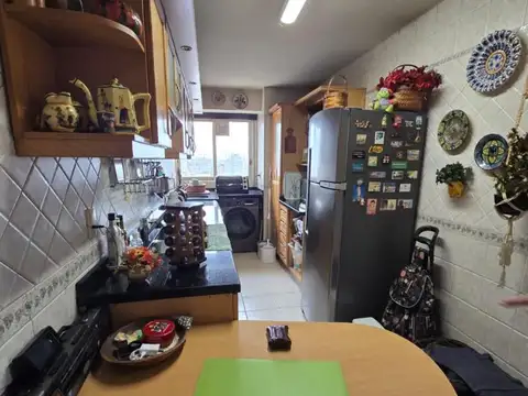 Departamento 4 ambientes con 2 baños