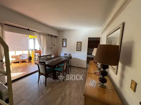 PISO EN VALENTIN GOMEZ AL 3000 - T/AL FRENTE 106 M2 IMPEC GRAN BALCON QUINCHO PARRILLA T/SOL T/EXT