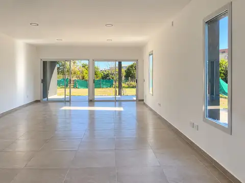 Casa en Alquiler de 3 dormitorios