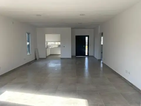 Casa en Alquiler de 3 dormitorios