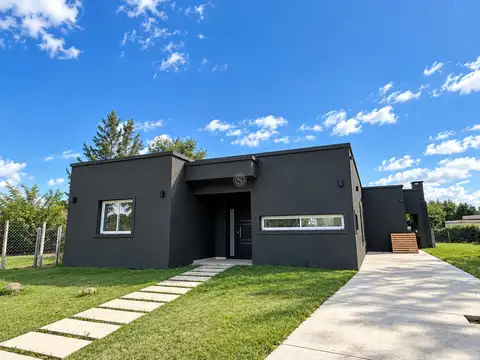 Casa  en Alquiler en San Alfonso, Pilar del Este, Pilar