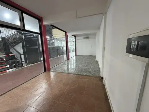 LOCAL COMERCIAL EN GALERÍA CENTENARIO ITUZAINGÓ NORTE